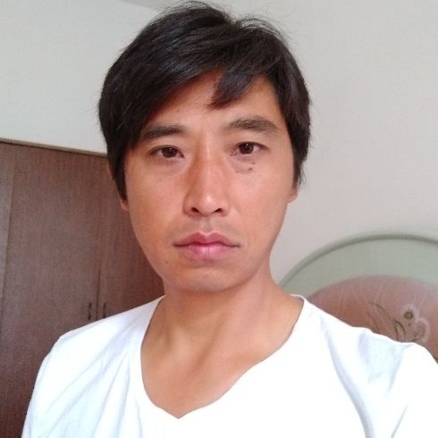莞尔一笑的第一张照片--仙游交友网