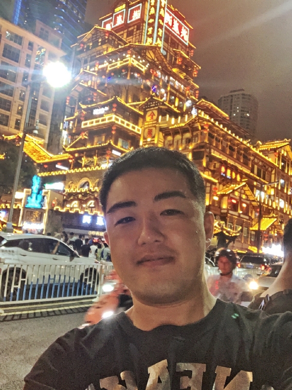 钢铁侠的第一张照片--仙游交友网